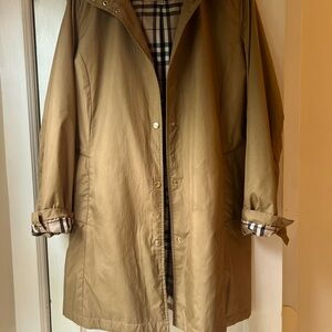 Burberry Rain Coat, size L.